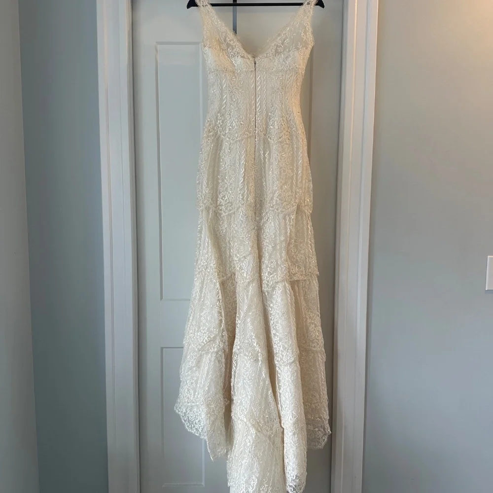 Pronovias Wedding Gown and Veil —Museum quality sealed - Picture 3 of 9